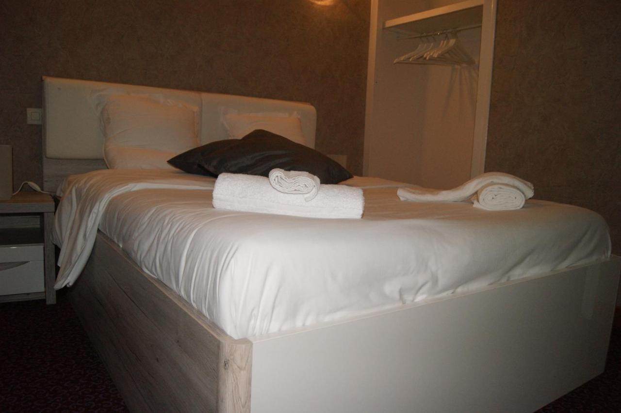 Relais Du Prieure Hotel Le Magny  ภายนอก รูปภาพ